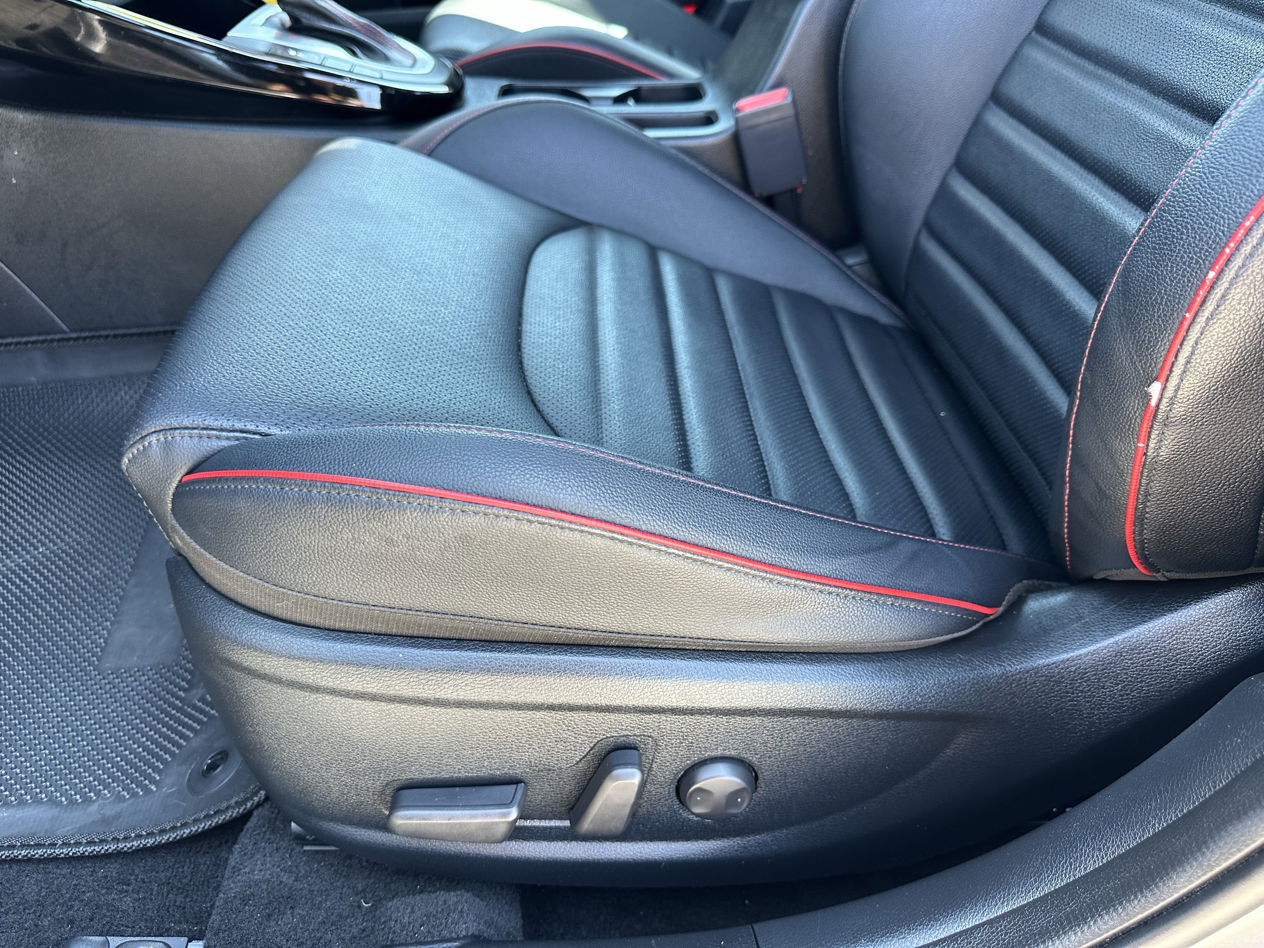 Certified 2023 Kia Forte GT w/ GT2 Package image 21