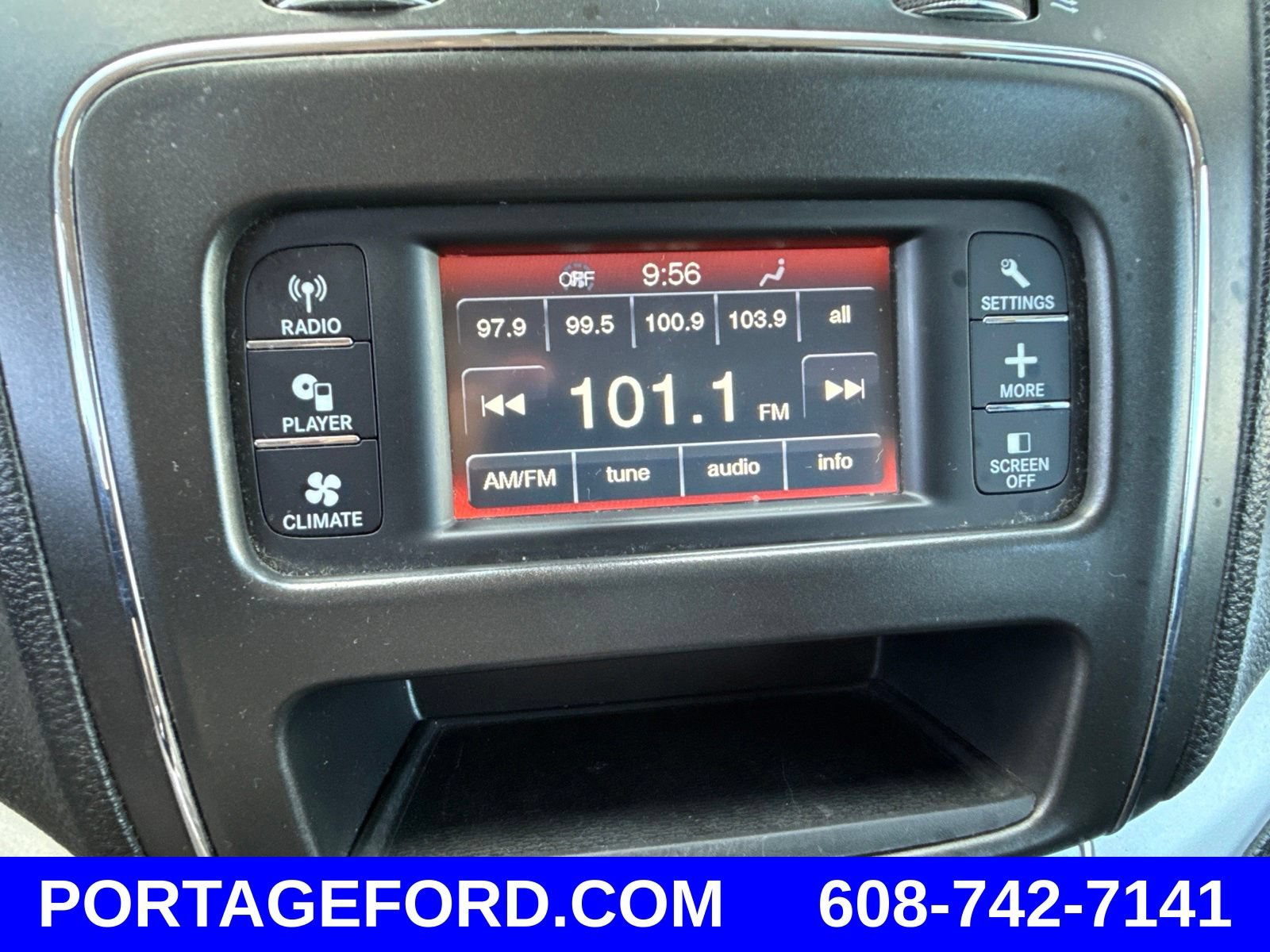 Used 2019 Dodge Journey SE FWD image 7