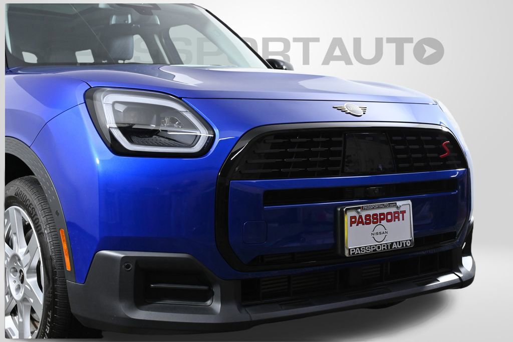 Used 2025 MINI Cooper Countryman S w/ Comfort Package Max image 5