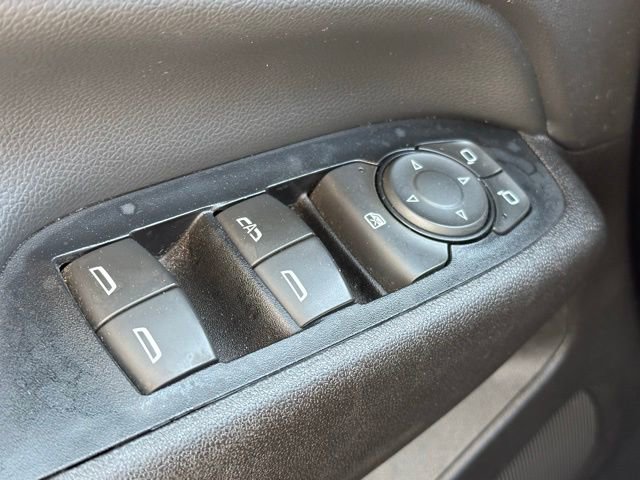 Used 2019 Chevrolet Equinox LT image 19