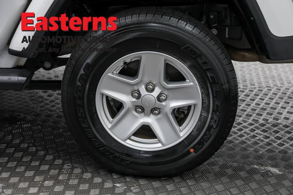 Used 2023 Jeep Gladiator Sport image 33