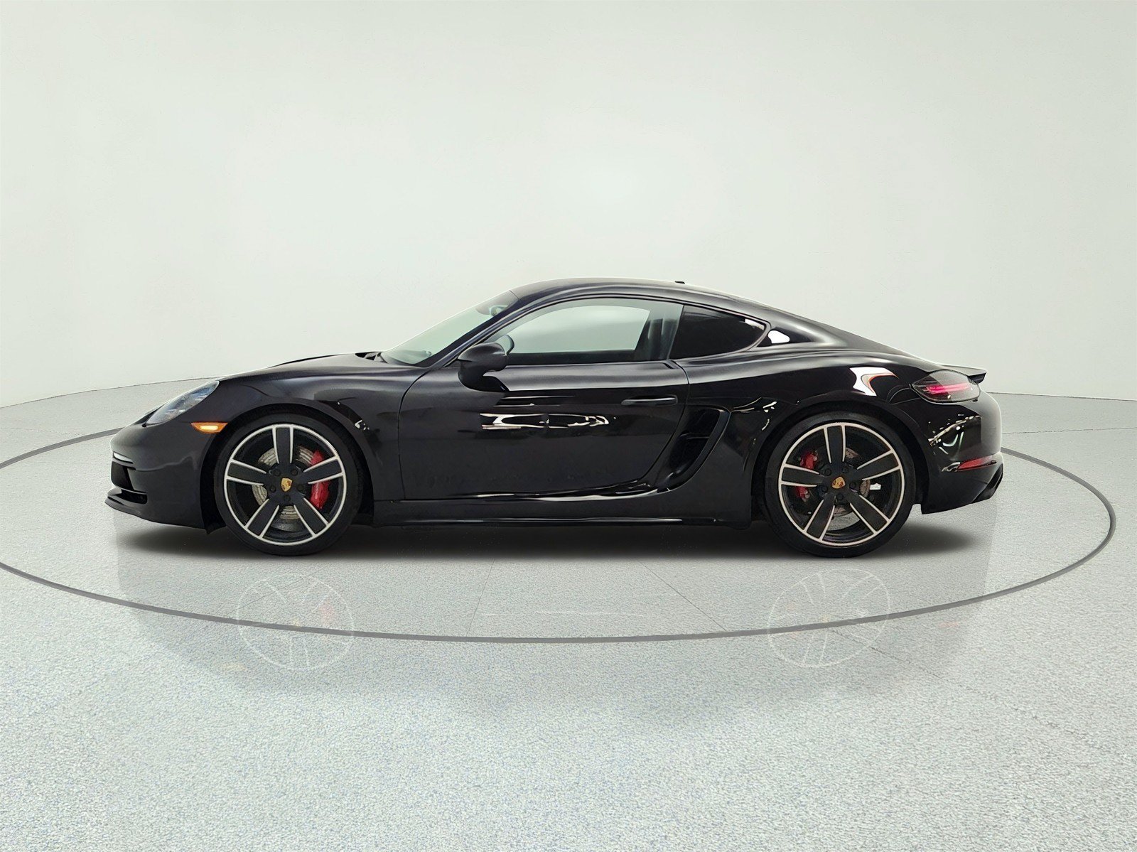 Used 2021 Porsche 718 Cayman GTS RWD image 8
