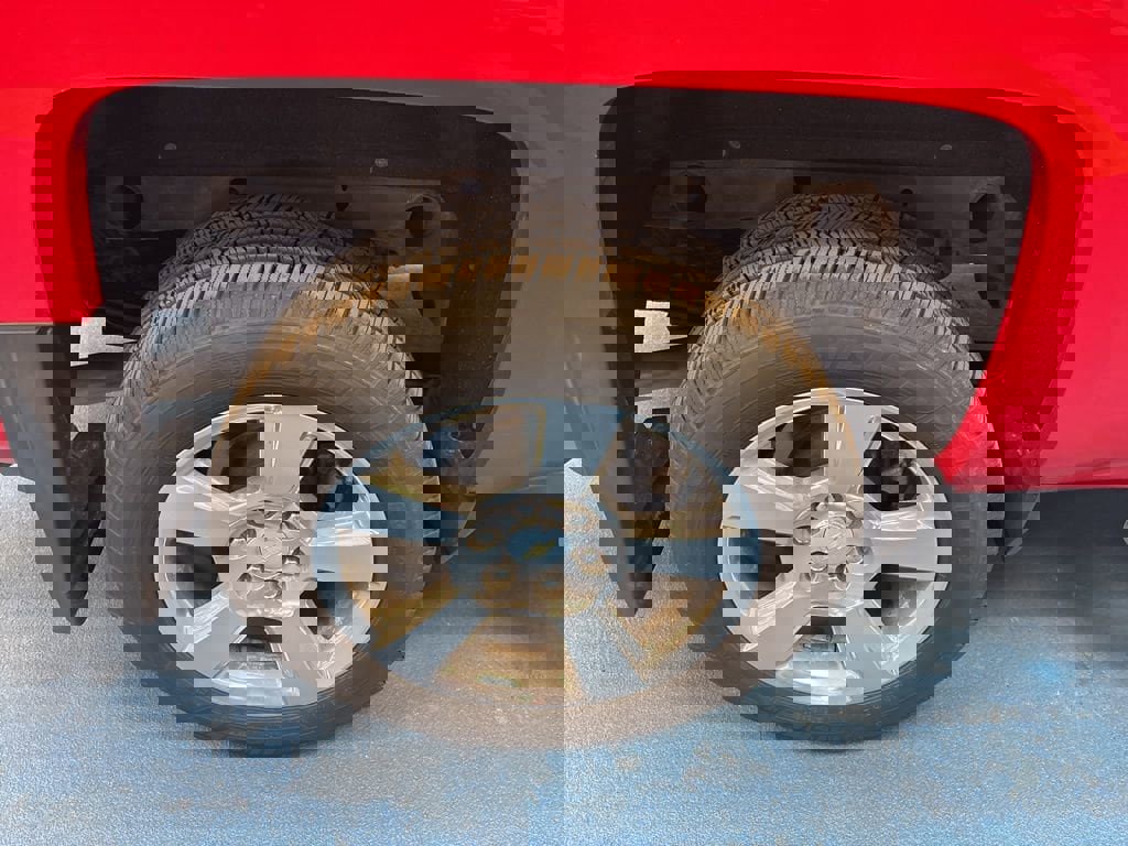 Used 2018 Chevrolet Silverado 1500 LT w/ All Star Edition image 5