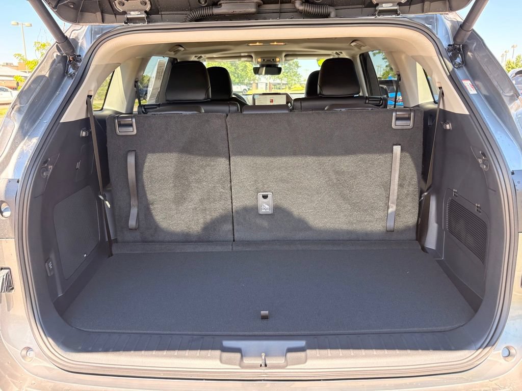 Used 2026 Toyota Highlander Limited AWD/4WD image 28