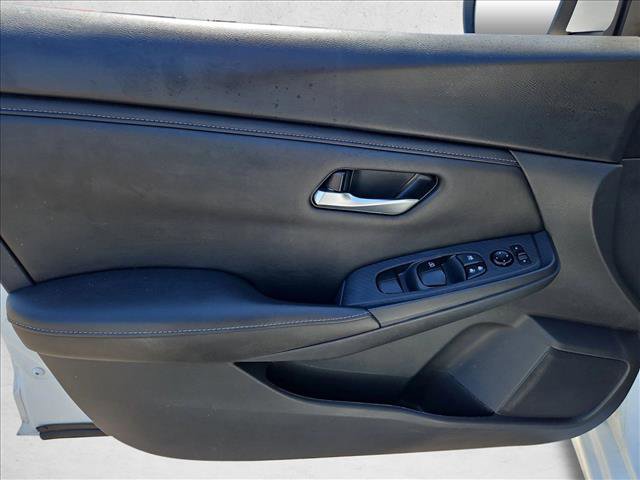 Used 2023 Nissan Sentra SV FWD image 9