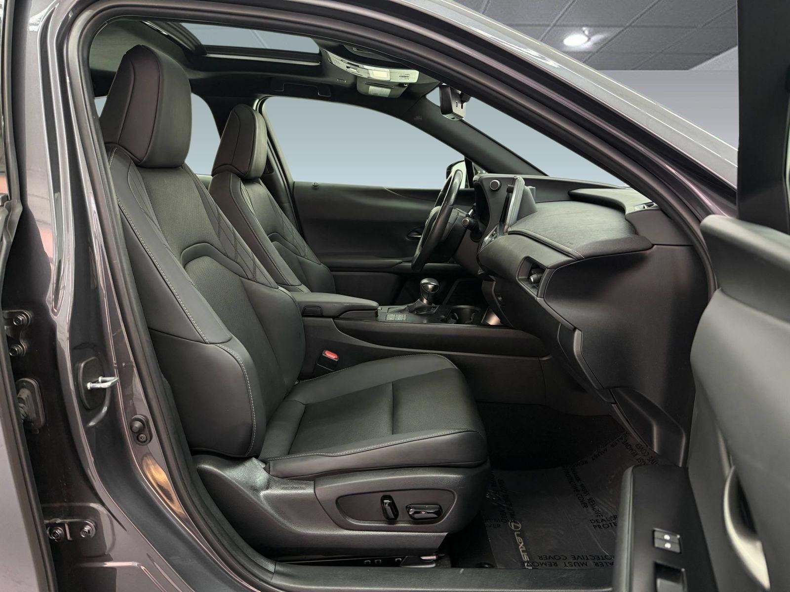 Used 2024 Lexus UX 250h F Sport FWD image 23