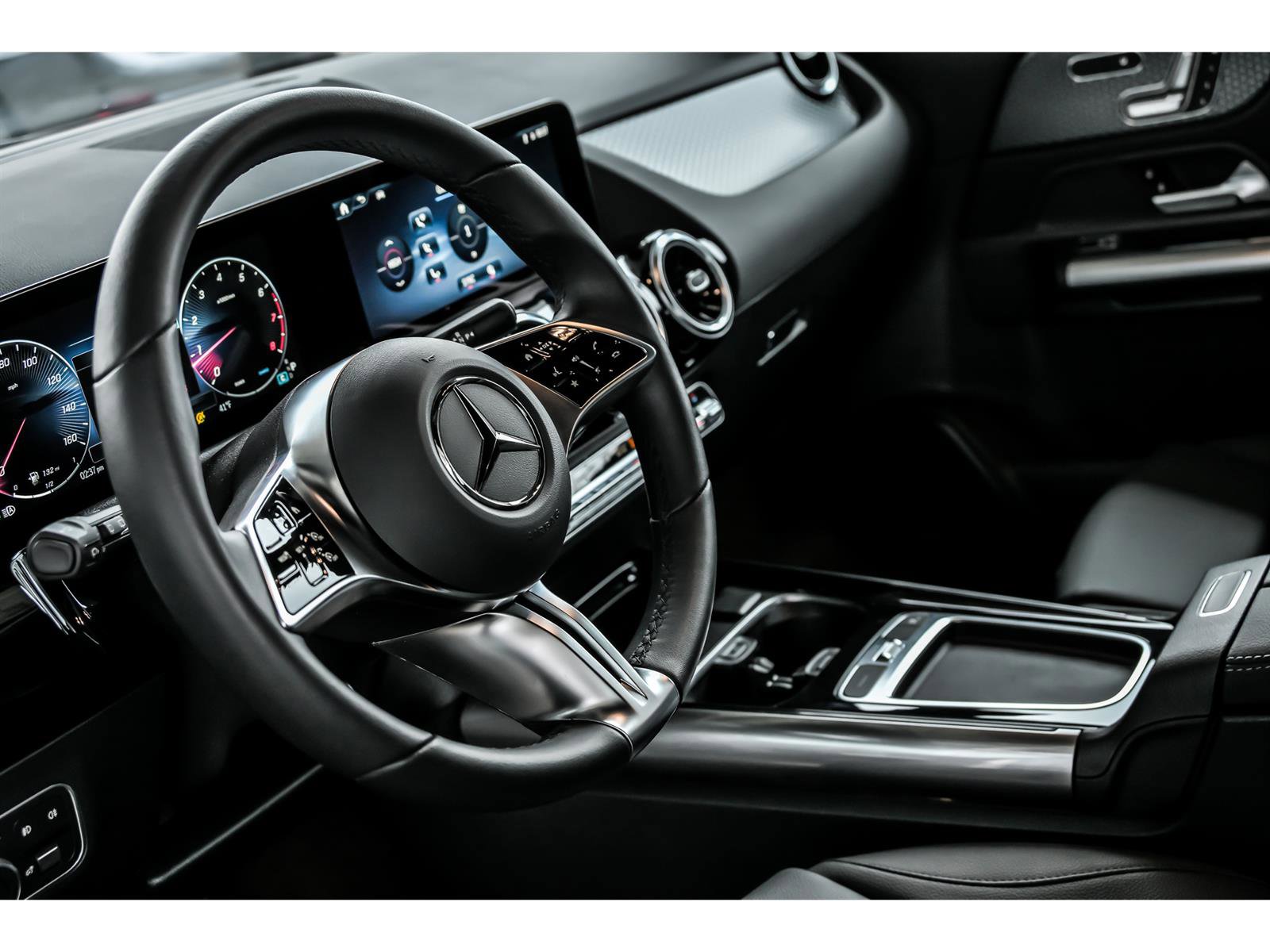 Certified 2026 Mercedes-Benz GLA 250 4MATIC image 9