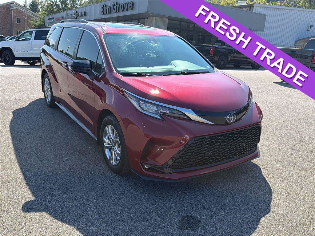 Used 2022 Toyota Sienna XSE w/ XSE Plus Package