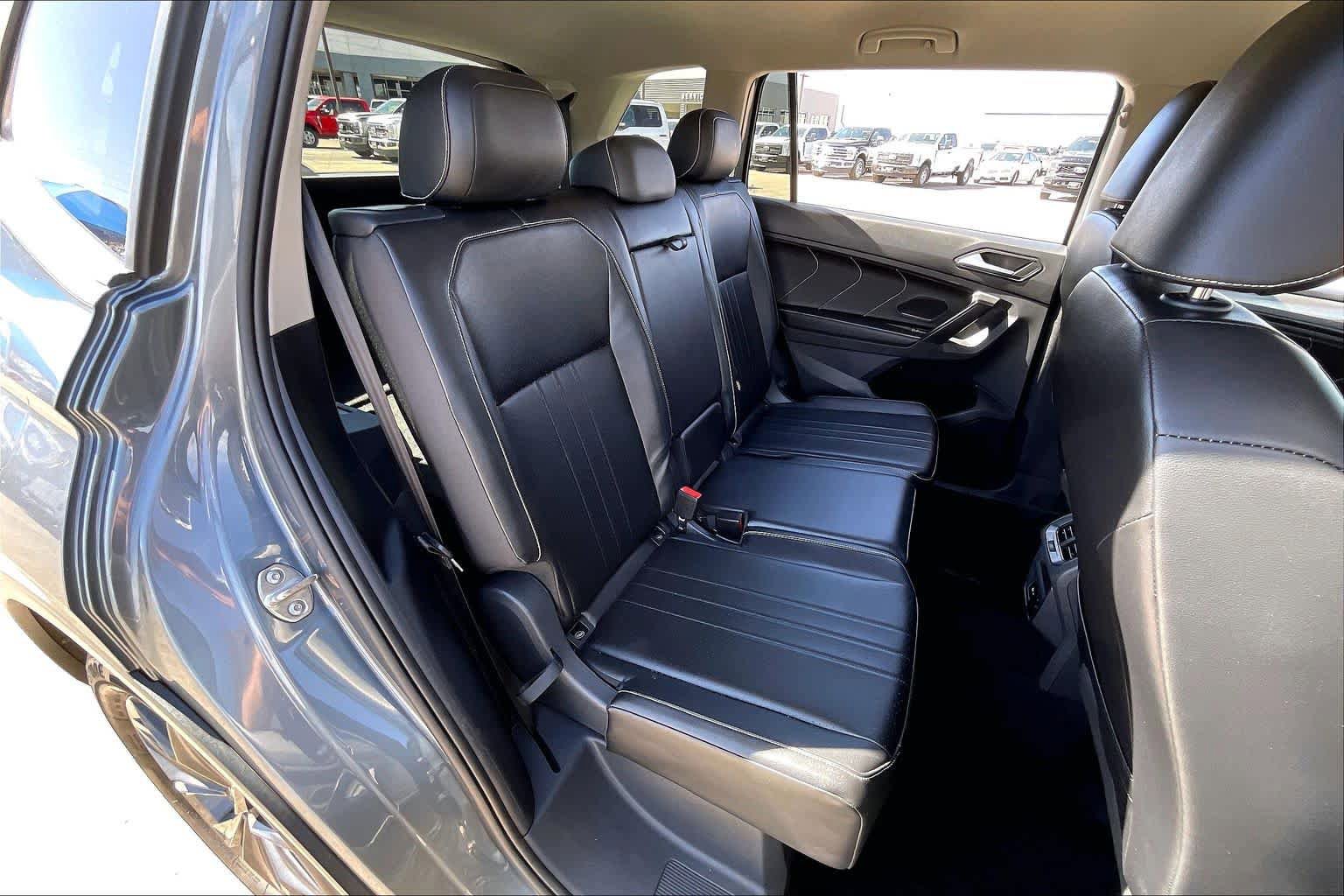 Used 2024 Volkswagen Tiguan SE FWD image 20