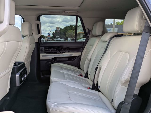 Used 2018 Ford Expedition Platinum RWD image 14