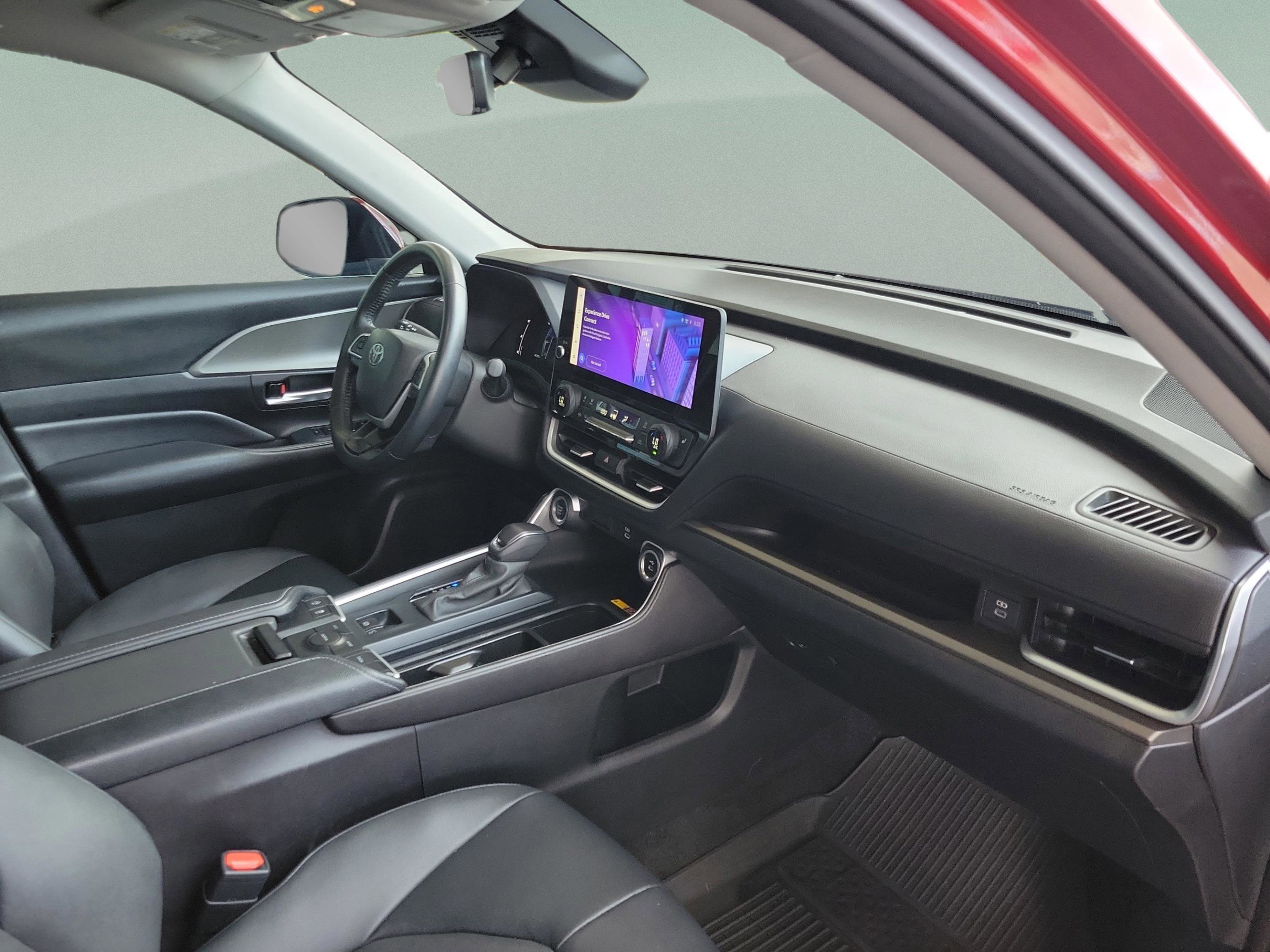 Certified 2024 Toyota Grand Highlander XLE image 31