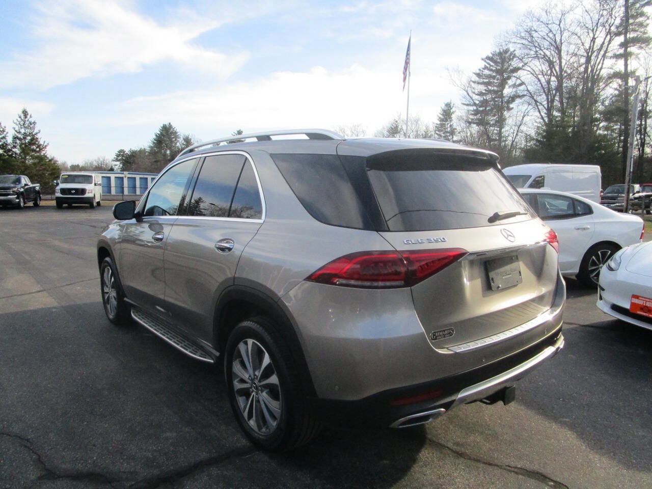 Used 2020 Mercedes-Benz GLE 350 4MATIC image 4