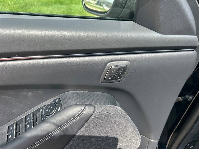 New 2025 Ford Mustang Mach-E Premium image 23