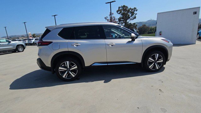 Used 2023 Nissan Rogue SL w/ SL Premium Package FWD image 9