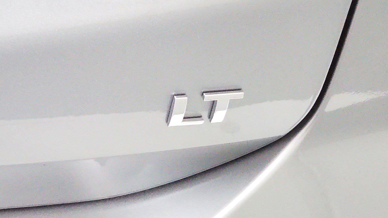 Used 2024 Chevrolet Equinox LT FWD image 24
