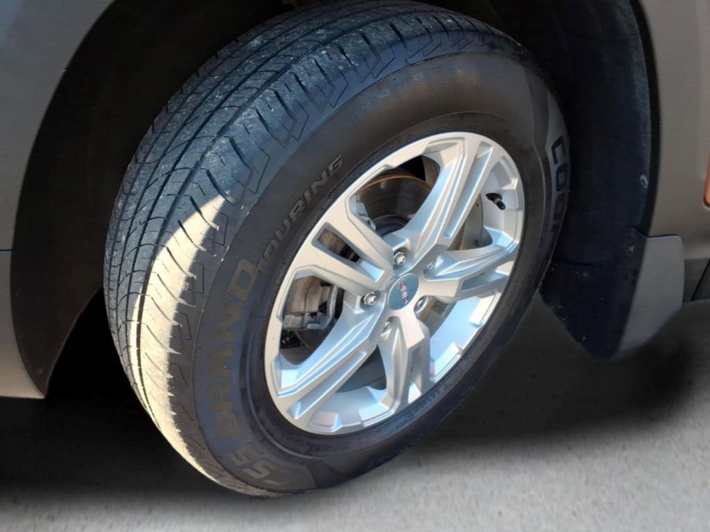 Used 2019 GMC Terrain SLE w/ Driver Convenience Package image 9