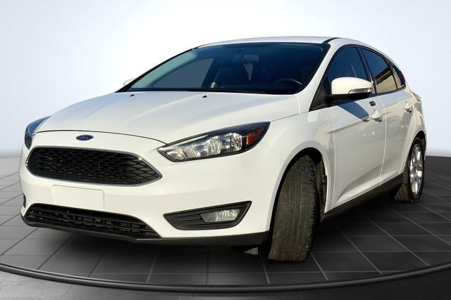 Used 2015 Ford Focus SE w/ Equipment Group 201A image 4