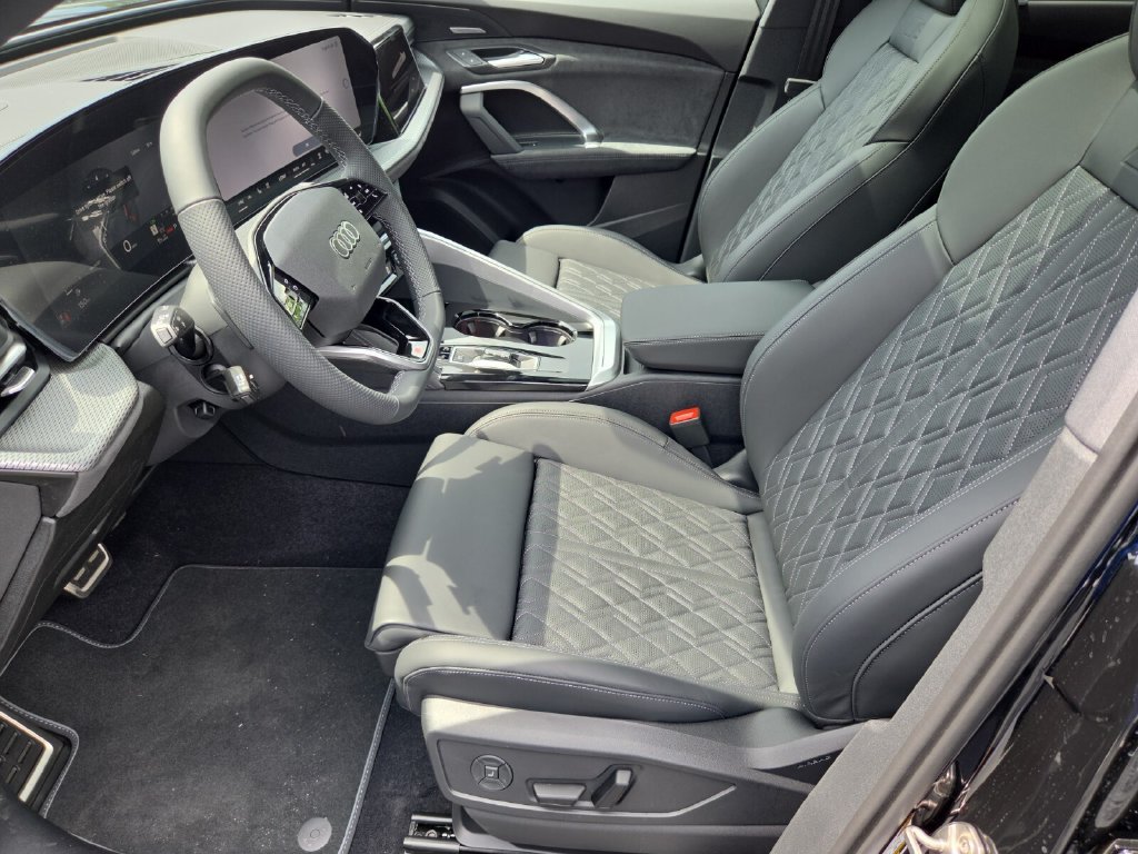 New 2026 Audi SQ5 Prestige AWD/4WD image 5