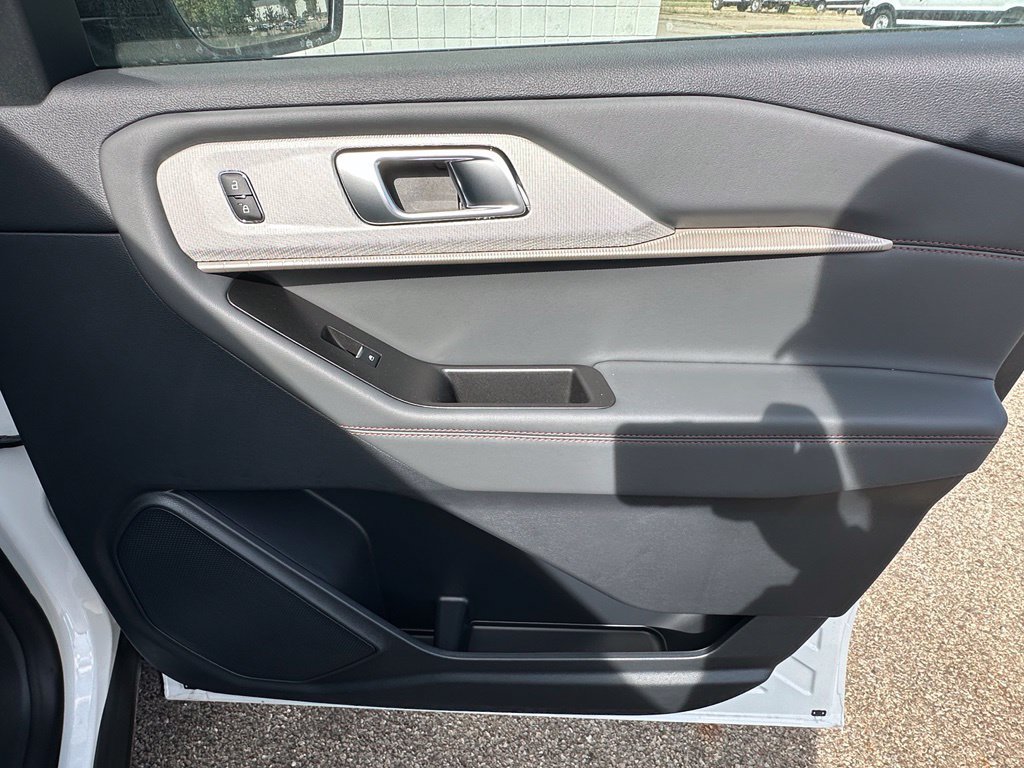 New 2026 Ford Explorer Active AWD/4WD image 25