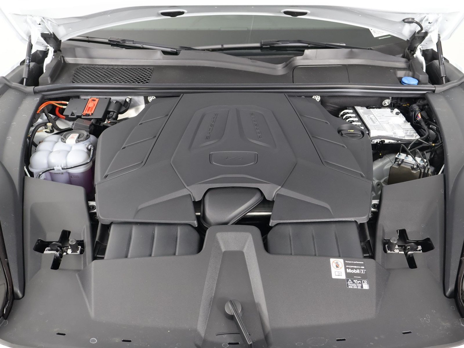 New 2026 Porsche Cayenne AWD/4WD image 20