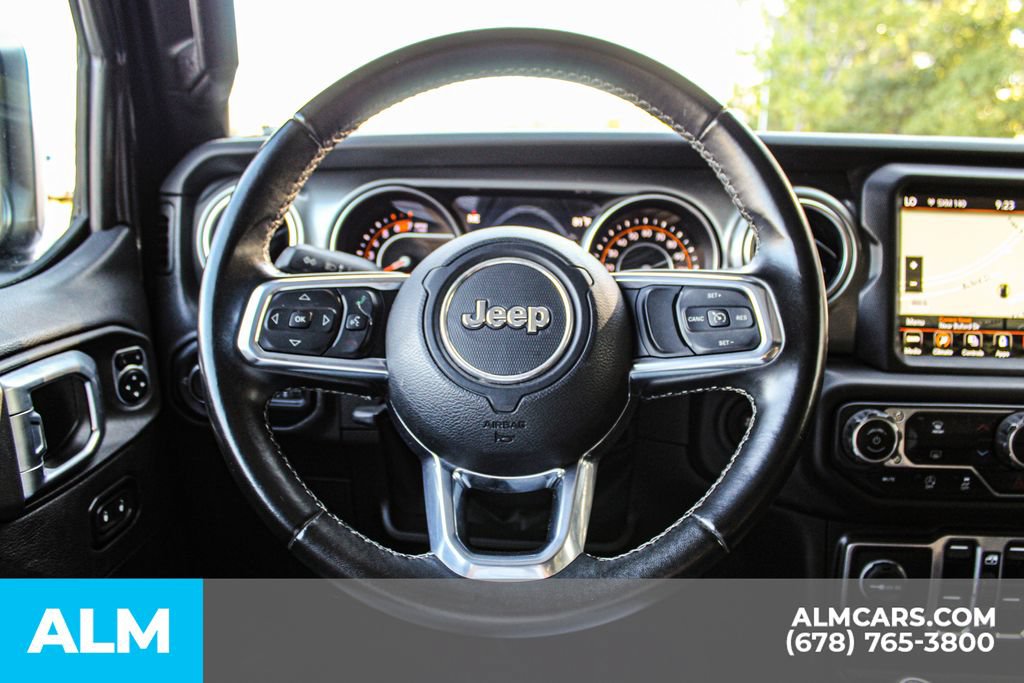Used 2022 Jeep Wrangler Unlimited Sahara AWD/4WD image 22