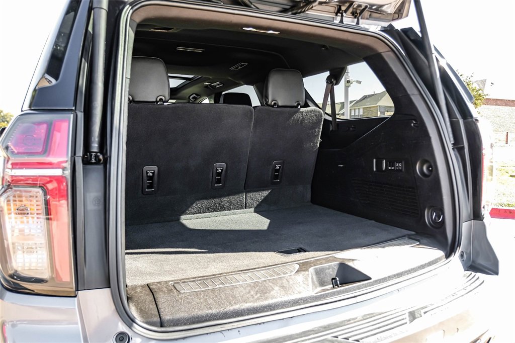 Used 2021 Chevrolet Suburban Premier w/ Premium Package image 60