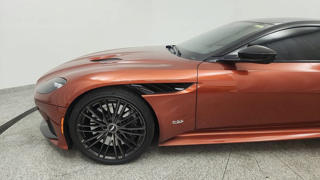 Used 2020 Aston Martin DBS Superleggera RWD image 12