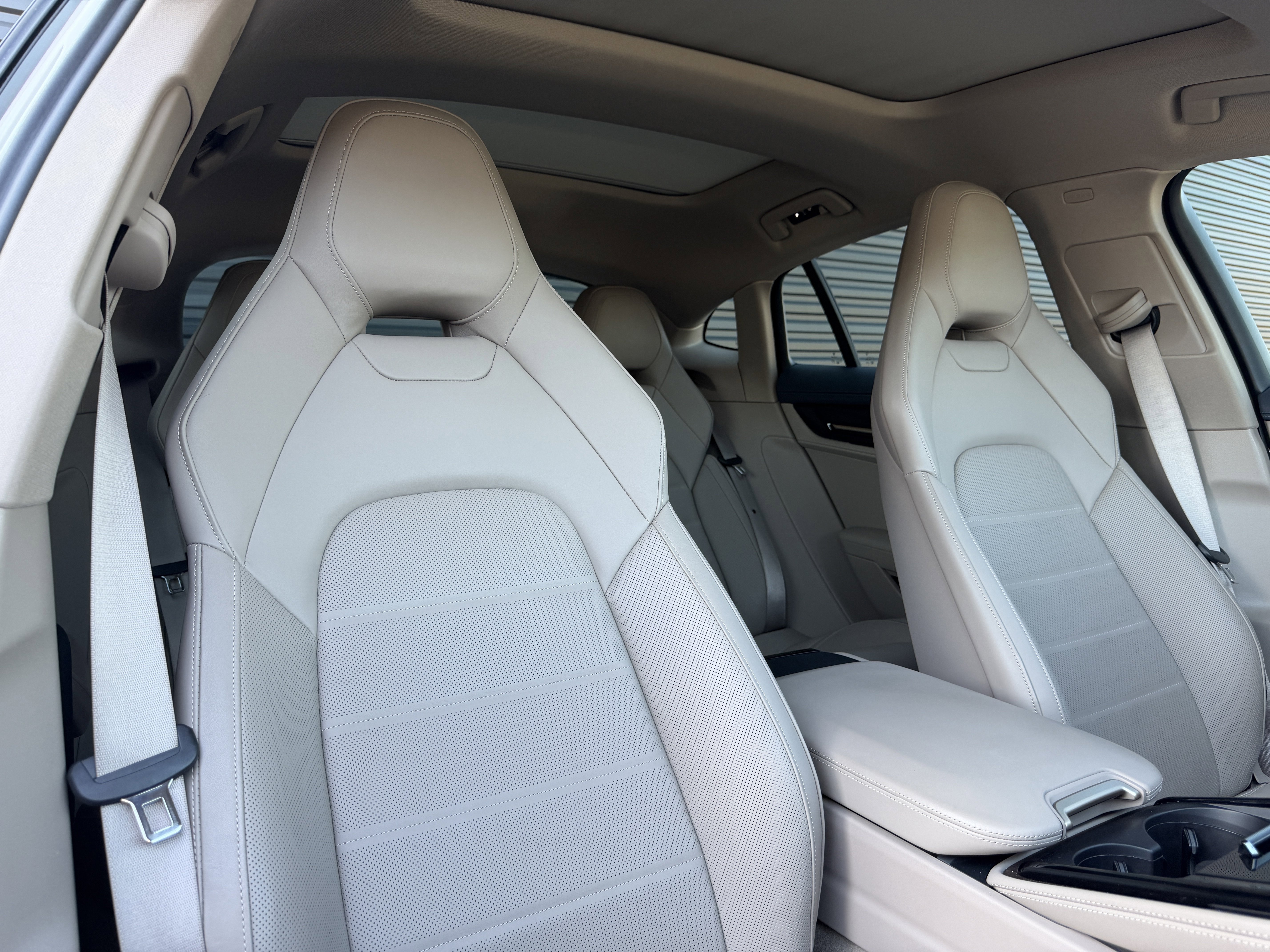 Certified 2024 Porsche Panamera 4 image 21