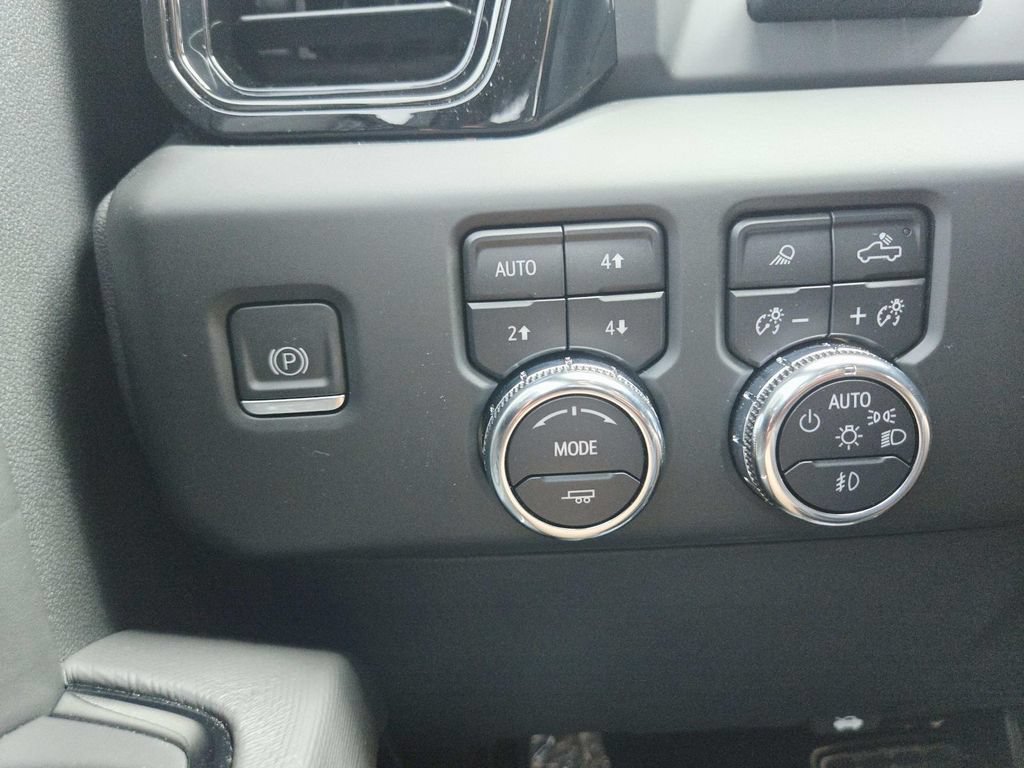 Used 2023 GMC Sierra 1500 AT4X AWD/4WD image 43