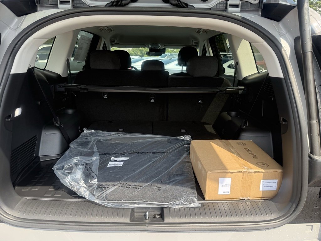 New 2026 Hyundai Ioniq 9 SE image 16