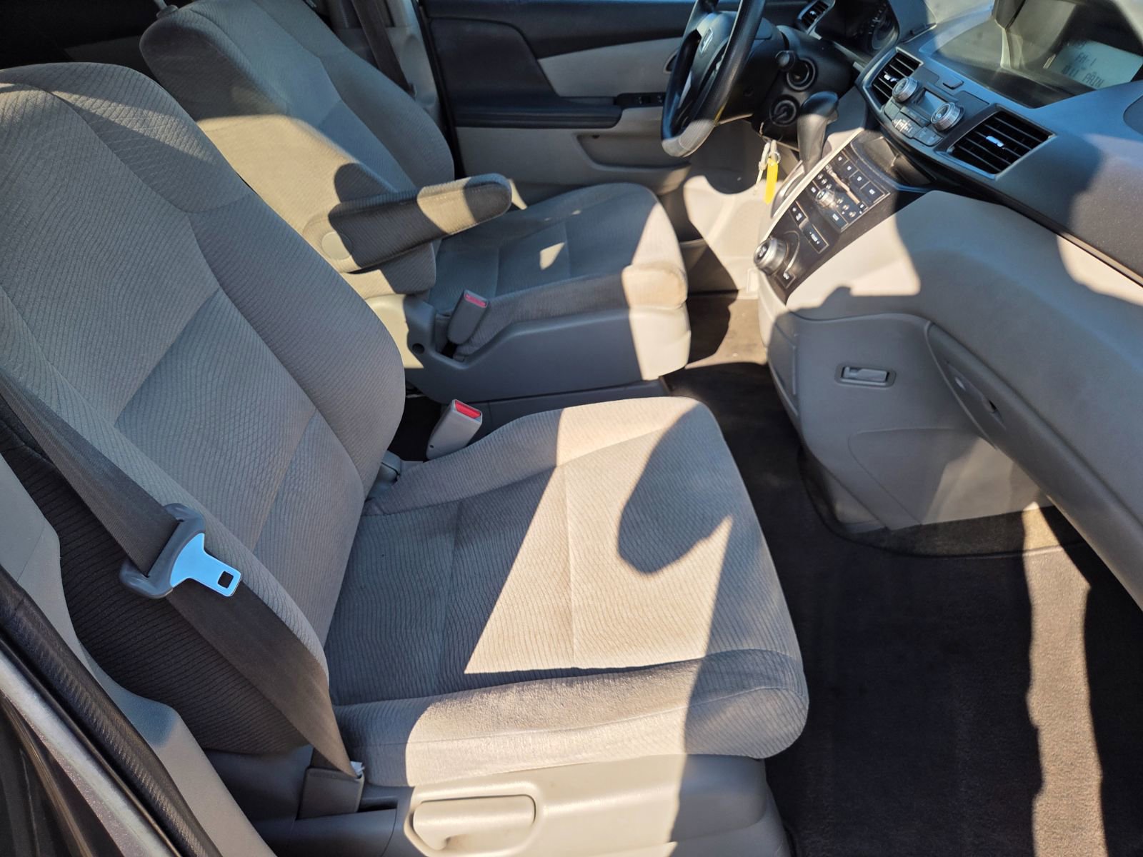 Used 2012 Honda Odyssey LX image 14