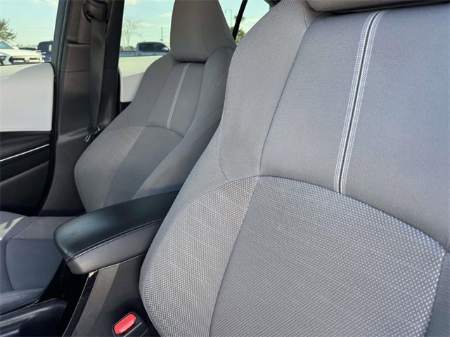 Used 2020 Toyota Corolla SE image 18