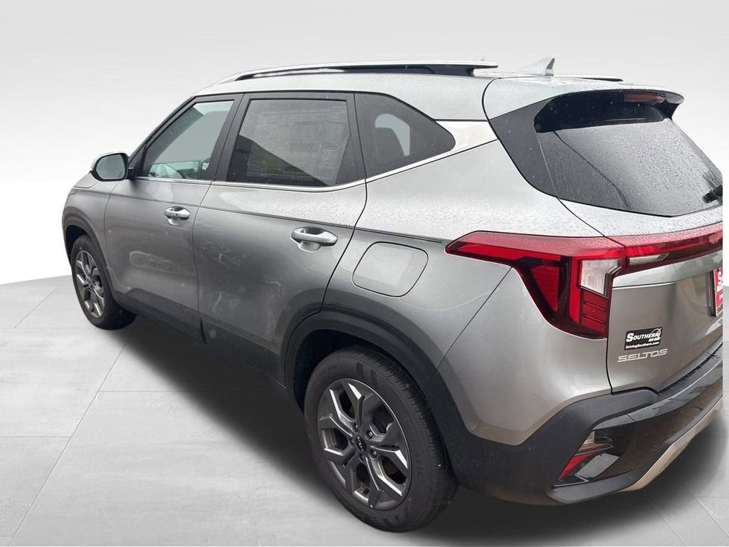 Certified 2024 Kia Seltos S image 19