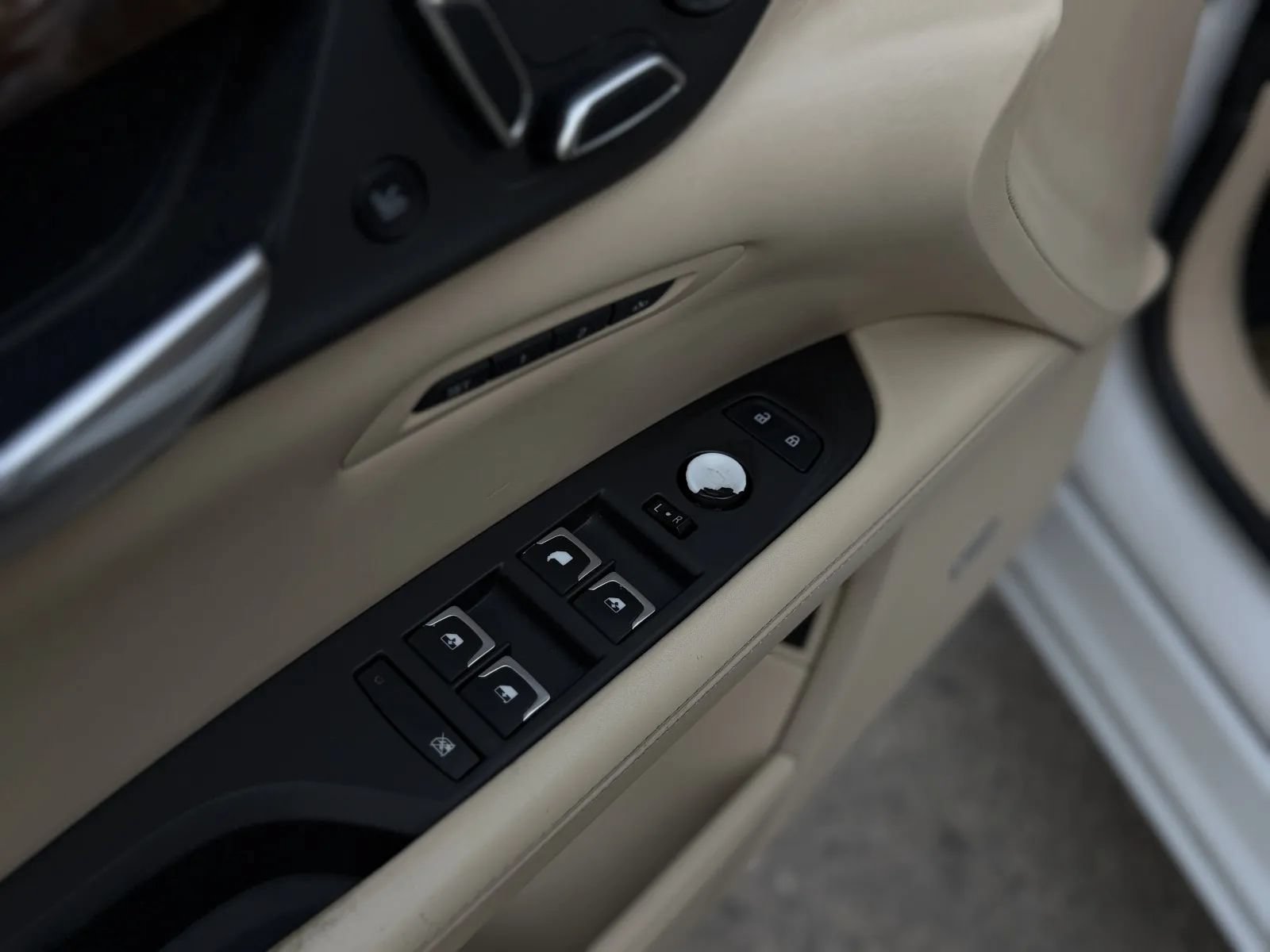 Used 2018 Cadillac CT6 Platinum AWD/4WD image 26