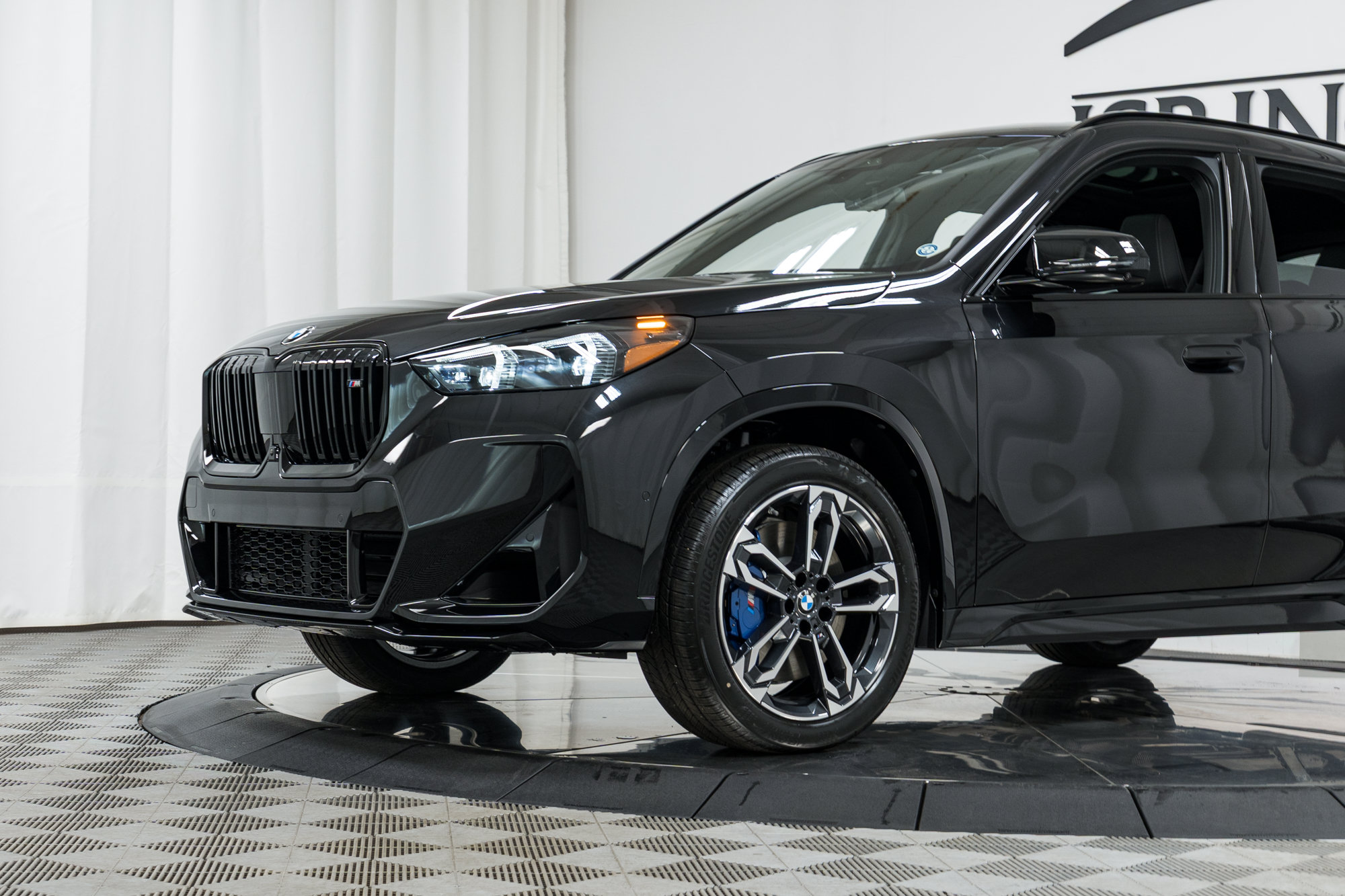 Certified 2025 BMW X1 M35i w/ Premium Package AWD/4WD image 25