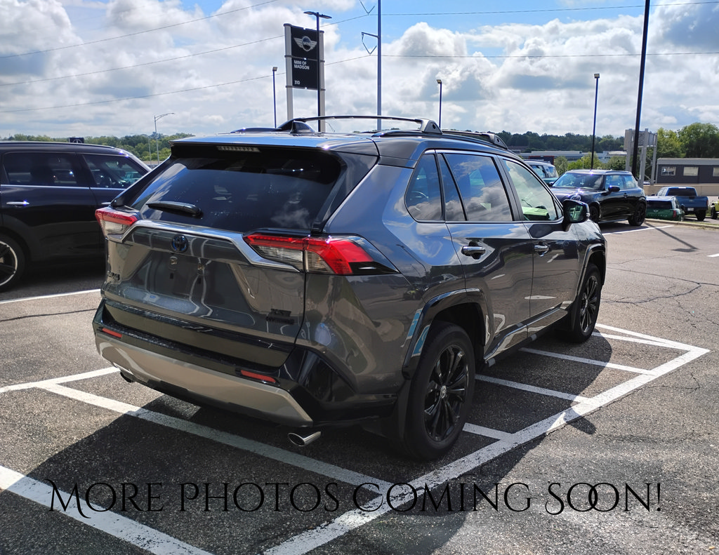 Used 2022 Toyota RAV4 XSE w/ XSE Grade Weather Package AWD/4WD image 3