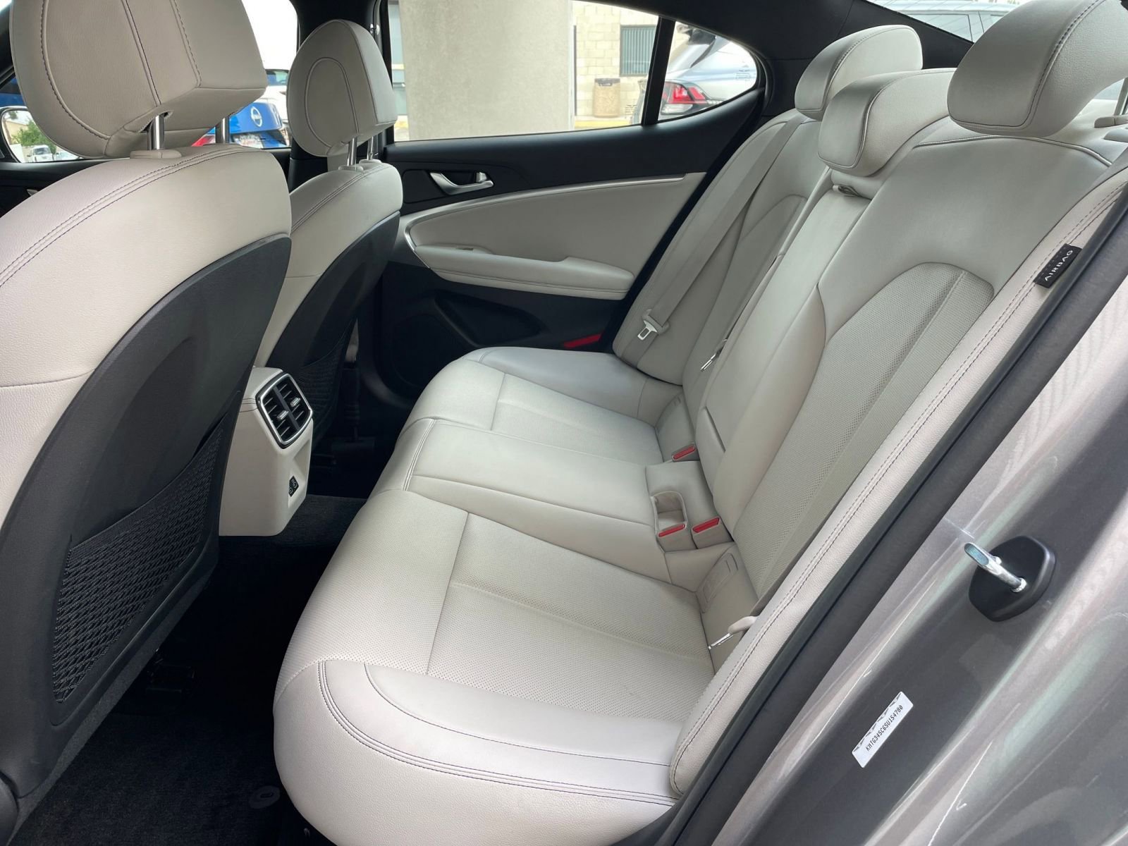 Used 2025 Genesis G70 2.5T image 25