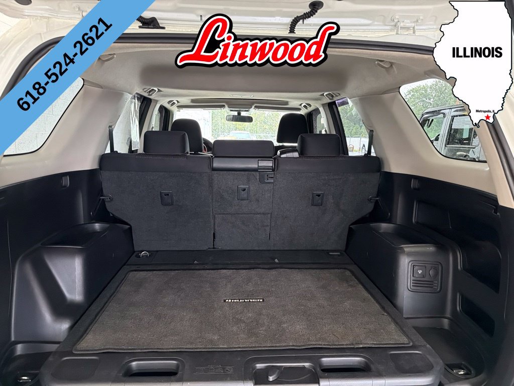 Used 2010 Toyota 4Runner SR5 w/ Convenience Pkg AWD/4WD image 12