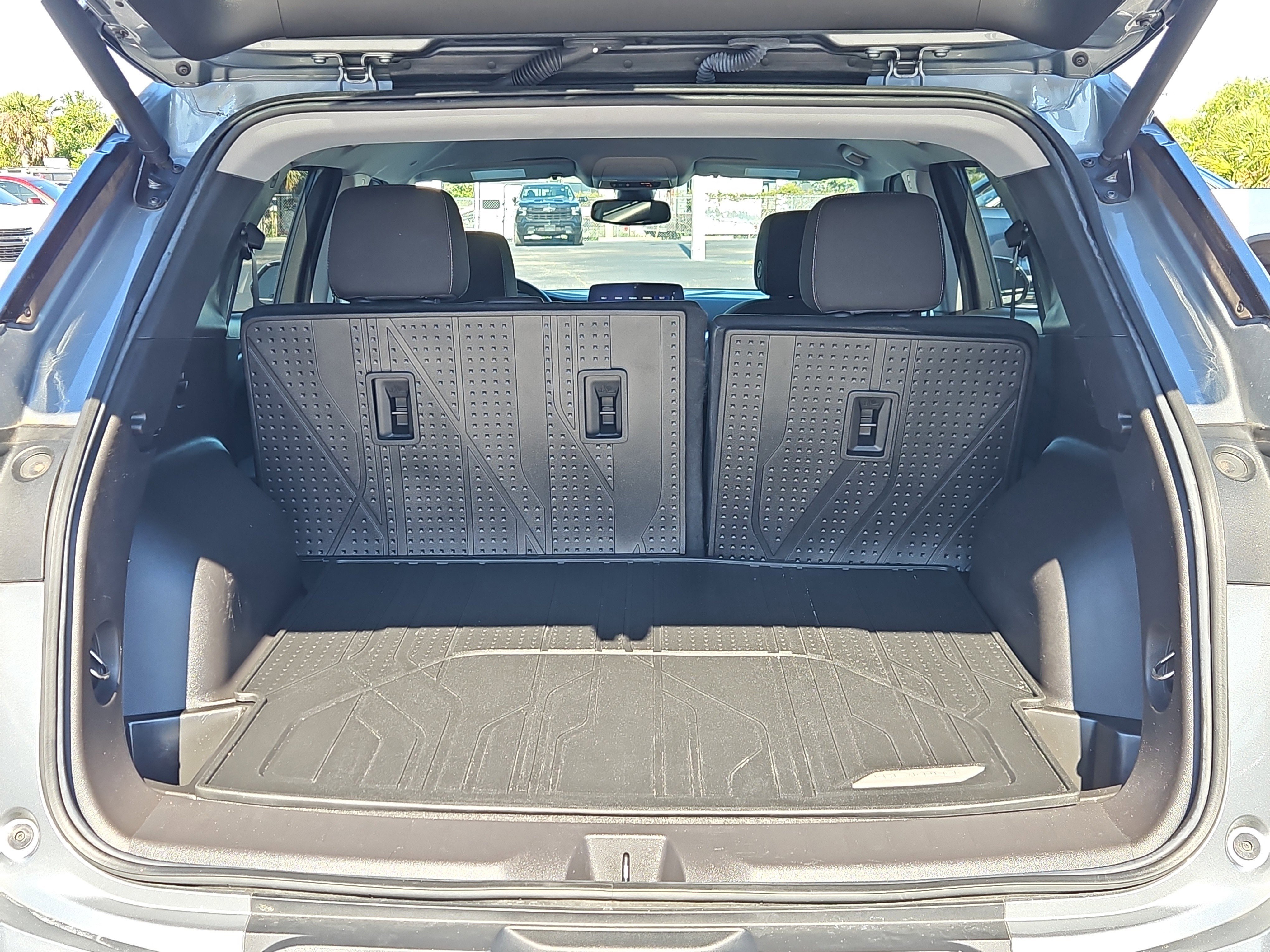 Used 2024 Chevrolet Blazer LT w/ Convenience Package FWD image 6