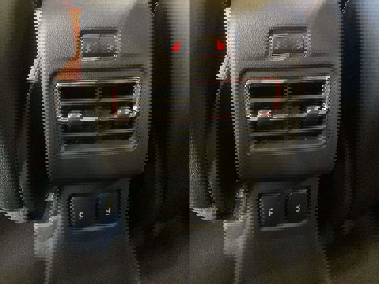 New 2026 Lincoln Corsair Reserve image 17