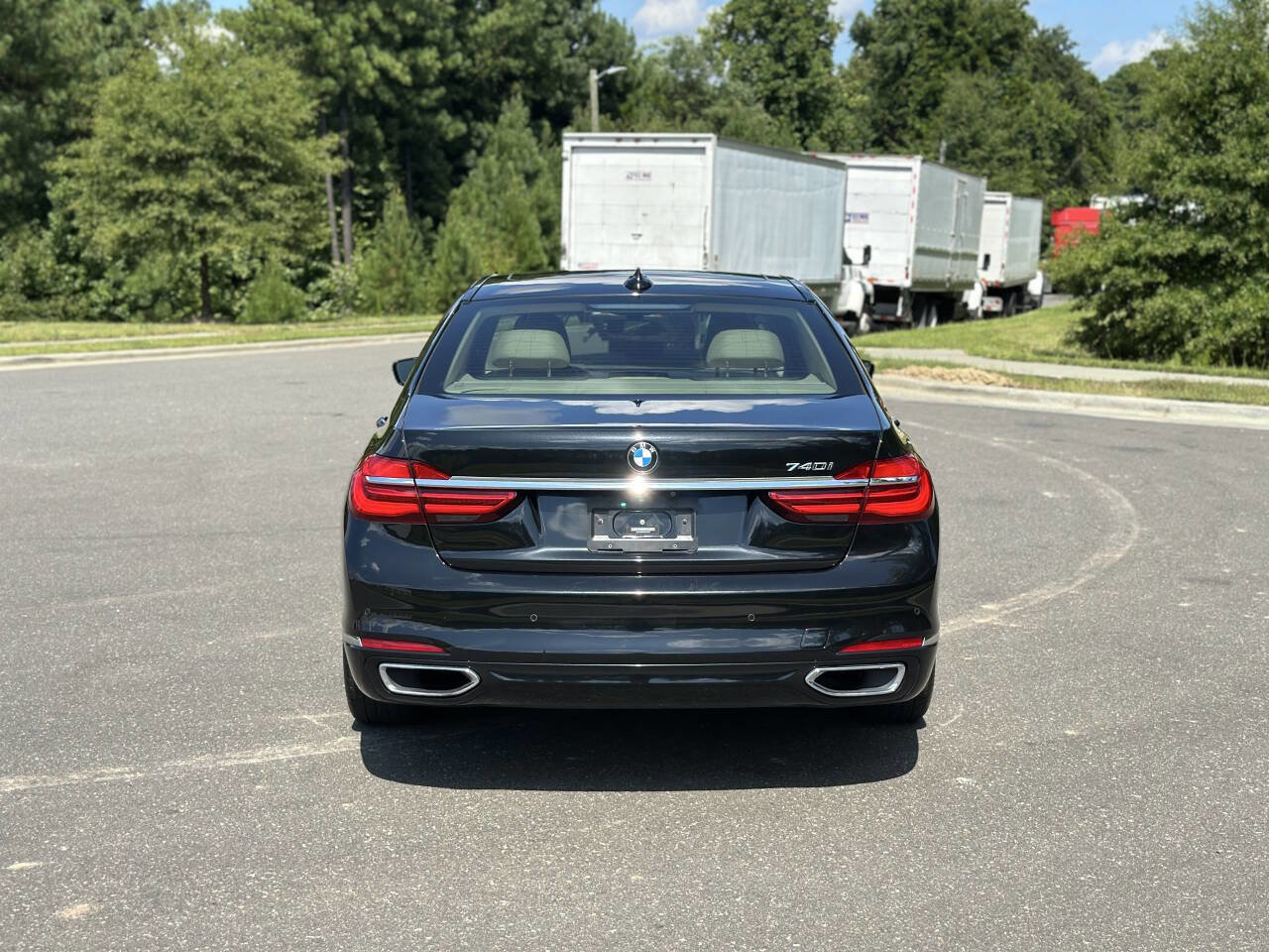 Used 2017 BMW 740i image 6