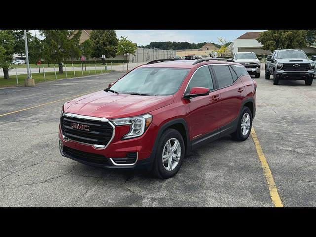 Certified 2023 GMC Terrain SLE w/ Driver Convenience Package FWD image 32