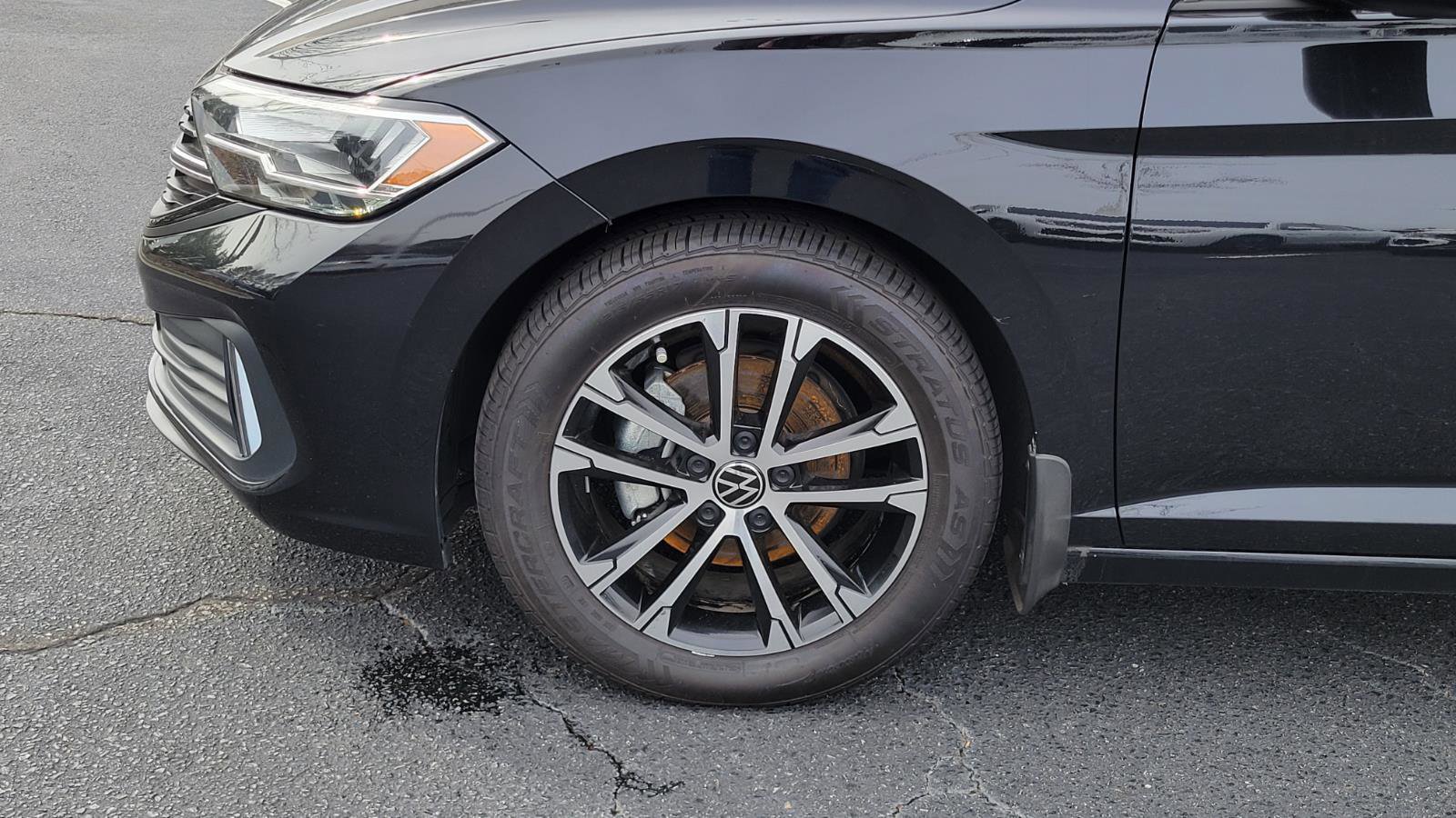 Used 2023 Volkswagen Jetta Sport image 10