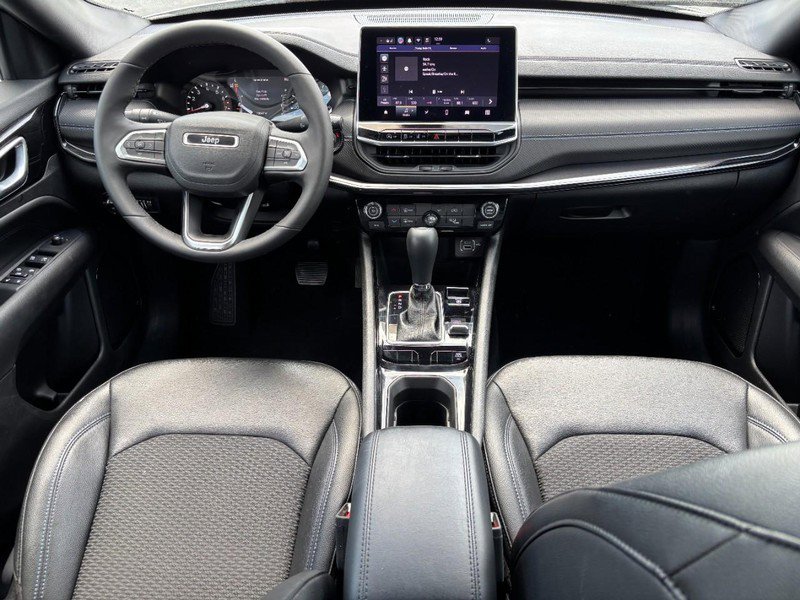 Used 2025 Jeep Compass Latitude w/ Altitude Special Edition AWD/4WD image 11