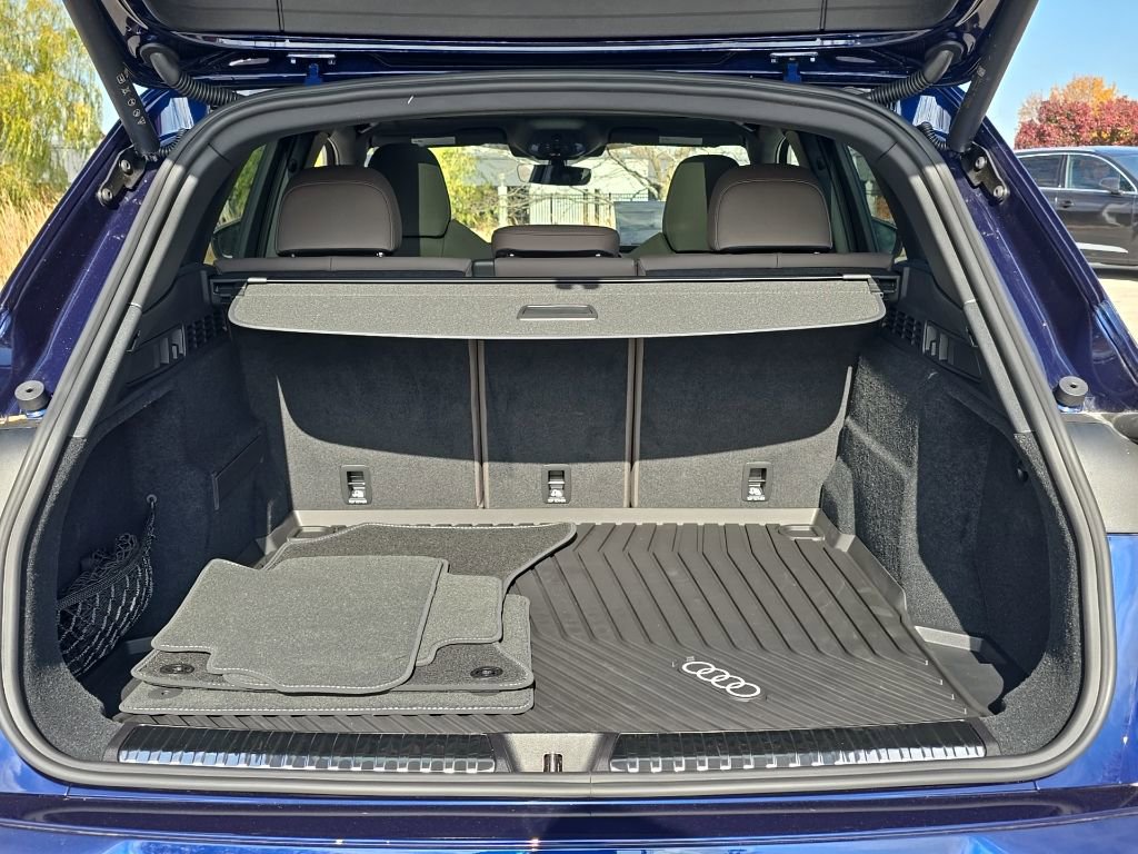 New 2025 Audi Q5 Premium Plus image 32