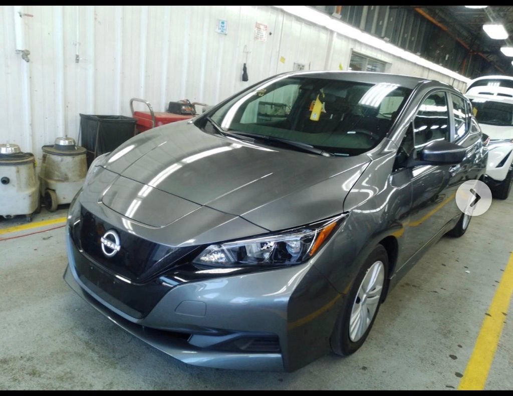 Used 2023 Nissan Leaf S FWD image 2