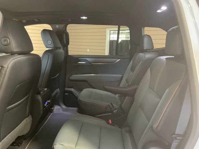 New 2026 GMC Acadia AT4 w/ Luxury Package image 11