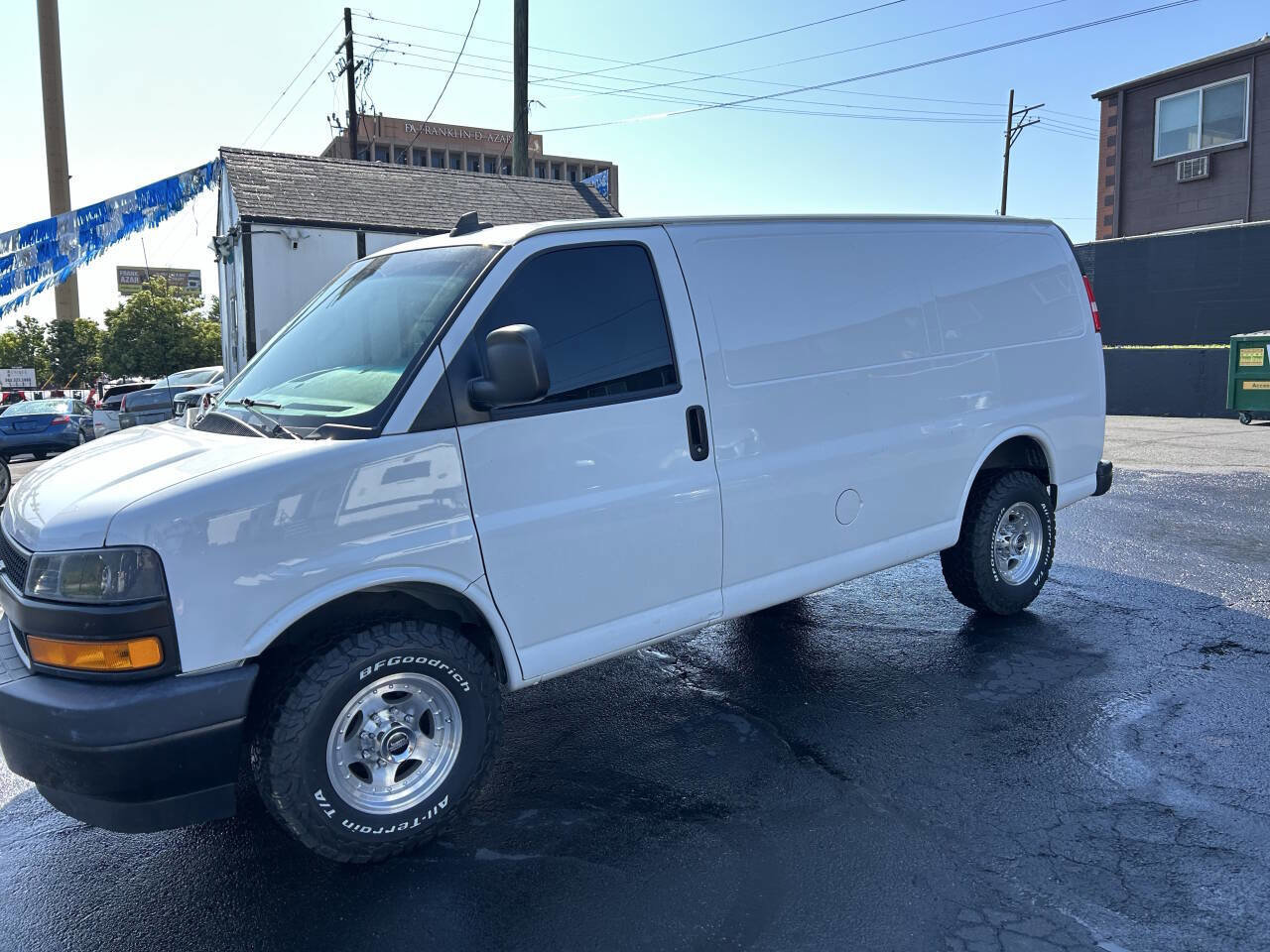 Used 2020 Chevrolet Express 2500 2500 3dr Cargo Van w/ Driver Convenience Package image 23
