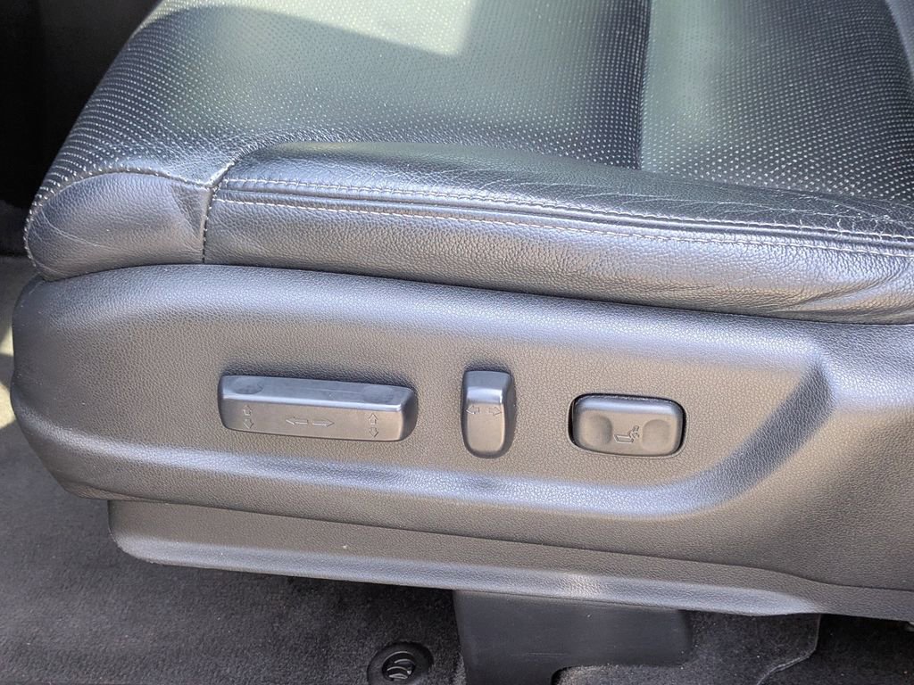 Used 2016 Honda CR-V Touring image 15