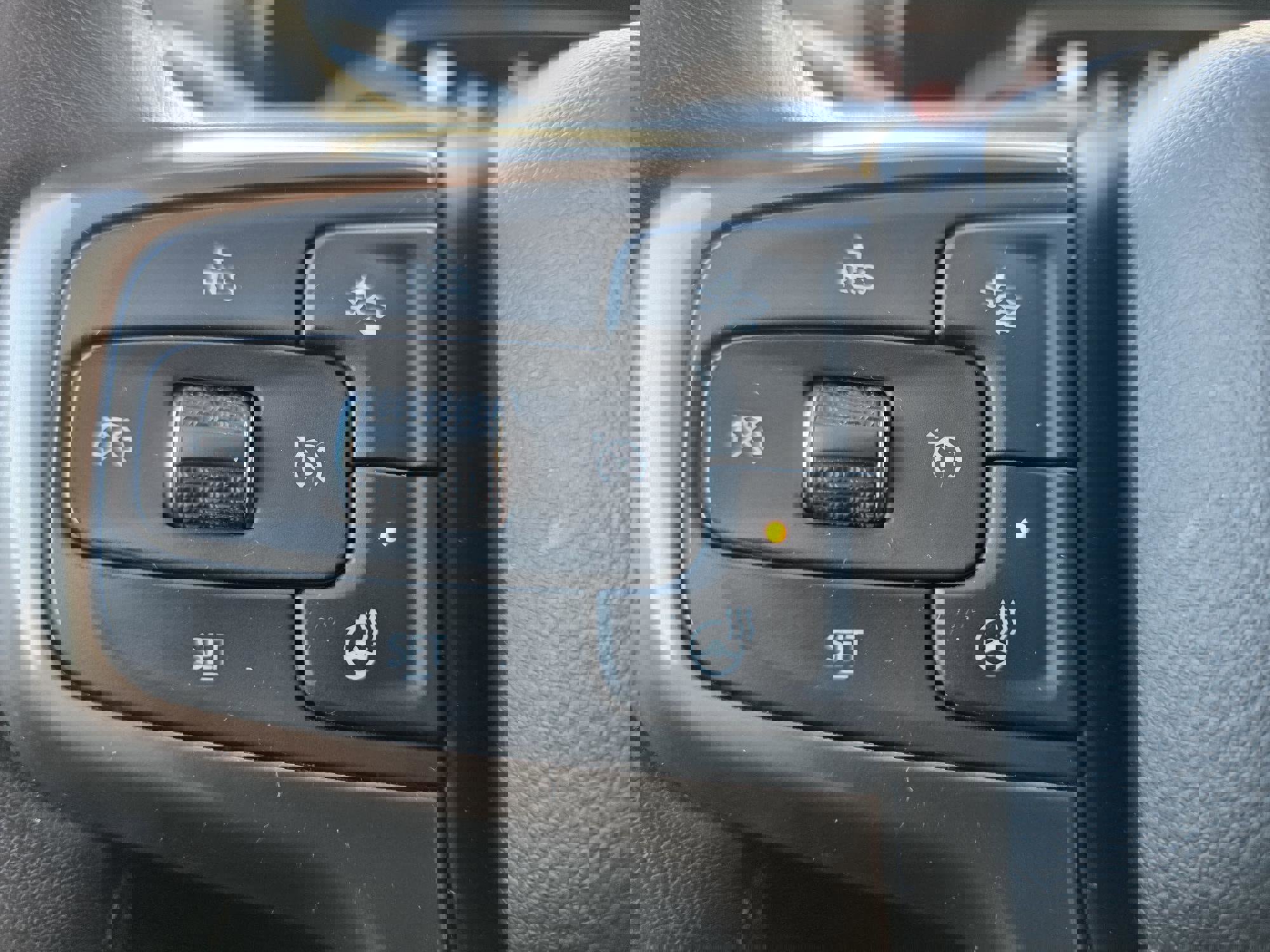 Used 2019 Chevrolet Silverado 1500 High Country w/ Technology Package image 13